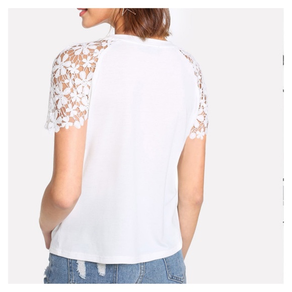 White Short Sleeve Crochet Floral Blouse - Picture 4 of 5